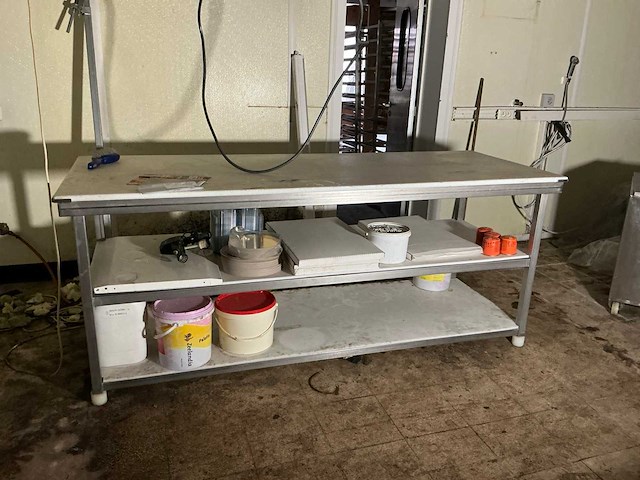 Werktafel - afbeelding 2 van  2