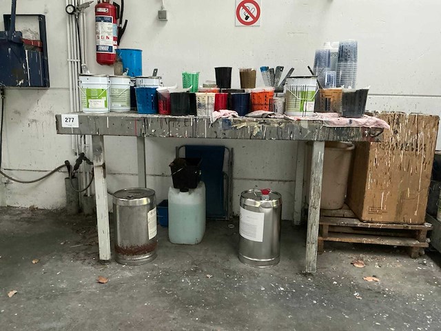 Werktafel - afbeelding 1 van  8