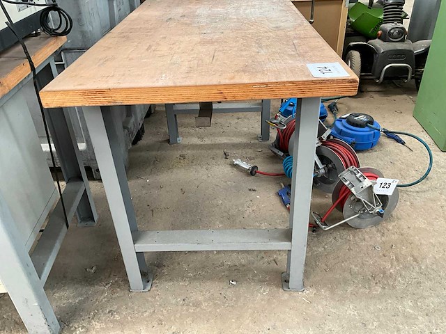 Werktafel - afbeelding 2 van  2