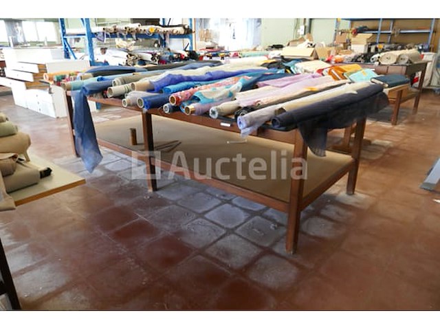 Werktafels met bodemschap - afbeelding 1 van  3