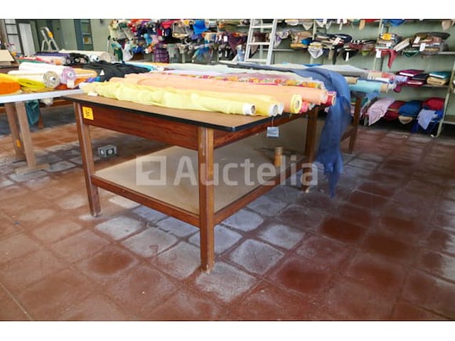 Werktafels met bodemschap - afbeelding 2 van  3