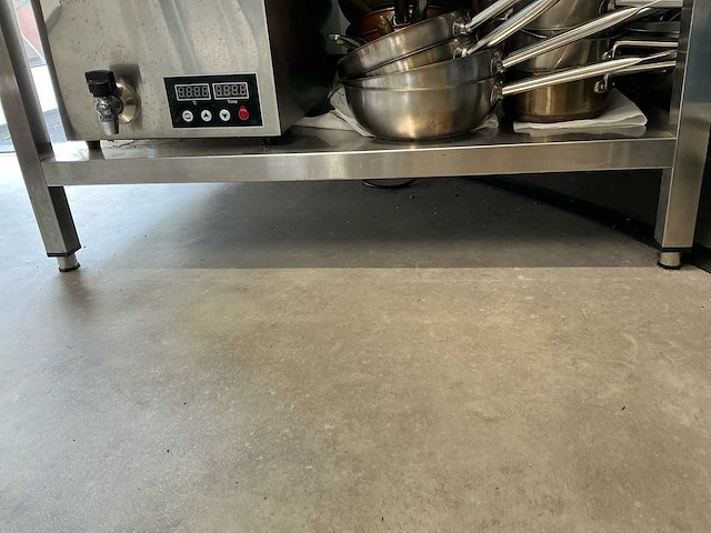 Werktafels rvs horeca met en zonder wielen (4x) - afbeelding 6 van  6