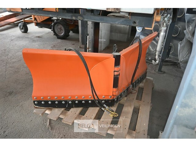 Werktuigdrager holder - afbeelding 18 van  18