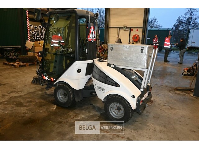 Werktuigdrager - afbeelding 6 van  15