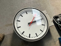 Westerstand dubbelzijdige stationsklok - afbeelding 3 van  5