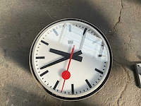 Westerstand stationsklok - afbeelding 2 van  3