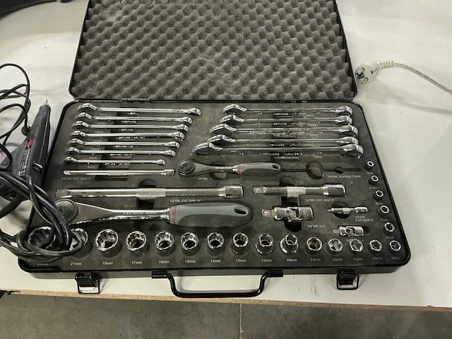 Westward dop-en sleutelset - afbeelding 1 van  4