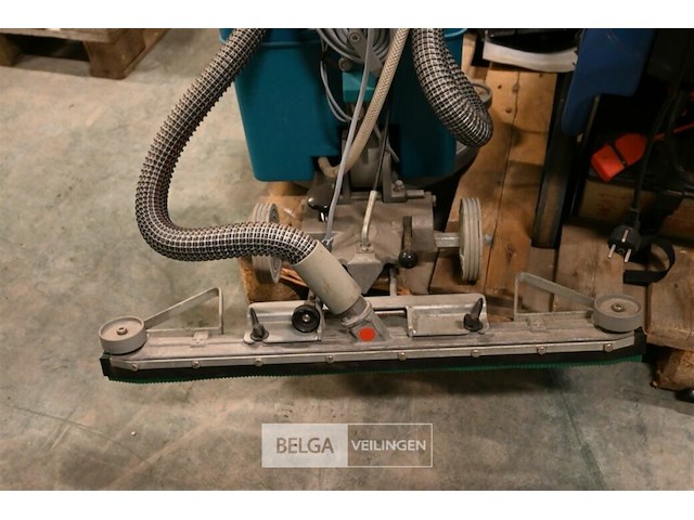 Wetrok schrob- / zuigmachine - afbeelding 4 van  5