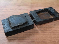 Wetsteen in houten doosje - afbeelding 2 van  2