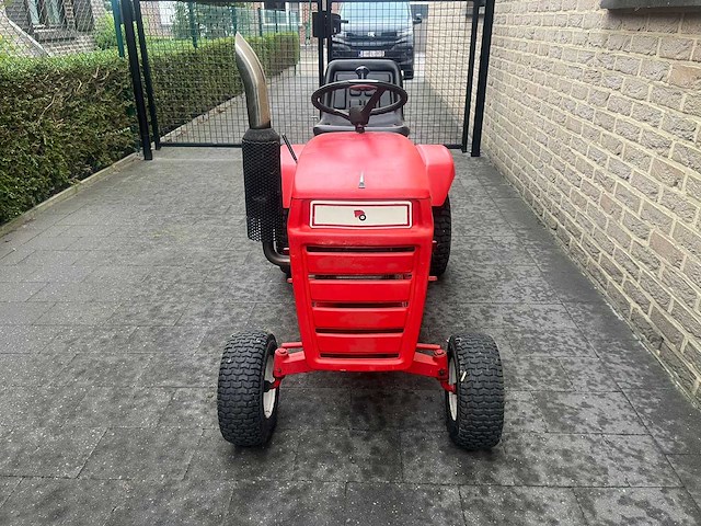 Wheel horse zitmaaier - afbeelding 2 van  9