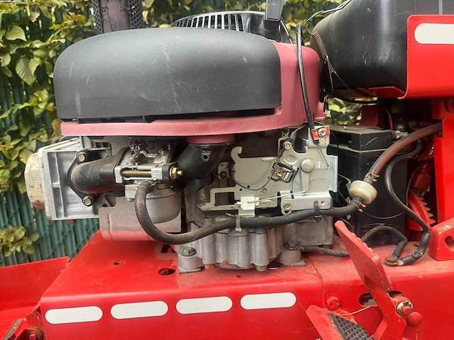 Wheel horse zitmaaier - afbeelding 7 van  9