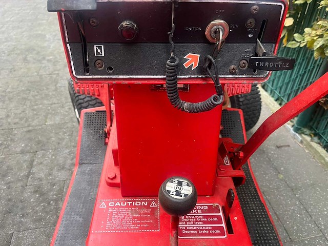 Wheel horse zitmaaier - afbeelding 9 van  9