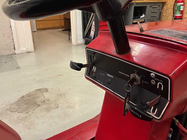 Wheeler horse b-112 tuintractor - afbeelding 11 van  24