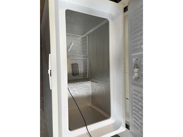 Whirlpool - whe22333 - diepvrieskist - vriezer - afbeelding 4 van  7