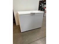 Whirlpool - whe22333 - diepvrieskist - vriezer - afbeelding 1 van  7