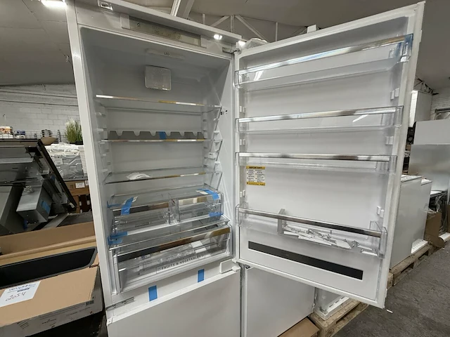Whirlpool koel/vrieskast, 195 cm hoog - afbeelding 2 van  9