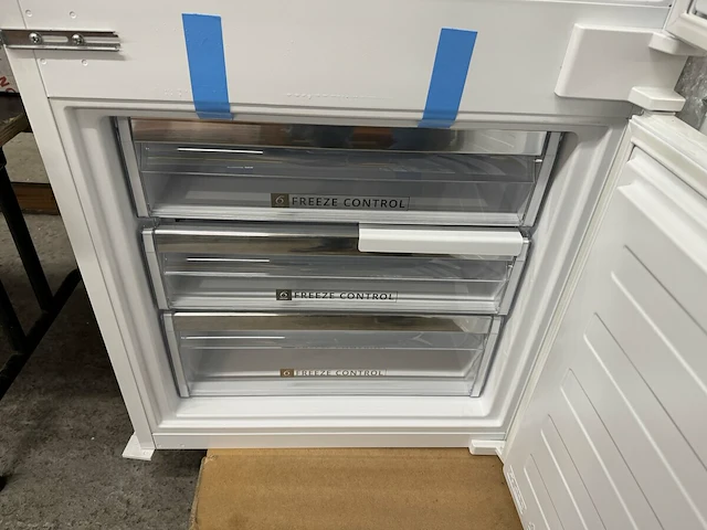 Whirlpool koel/vrieskast, 195 cm hoog - afbeelding 6 van  9