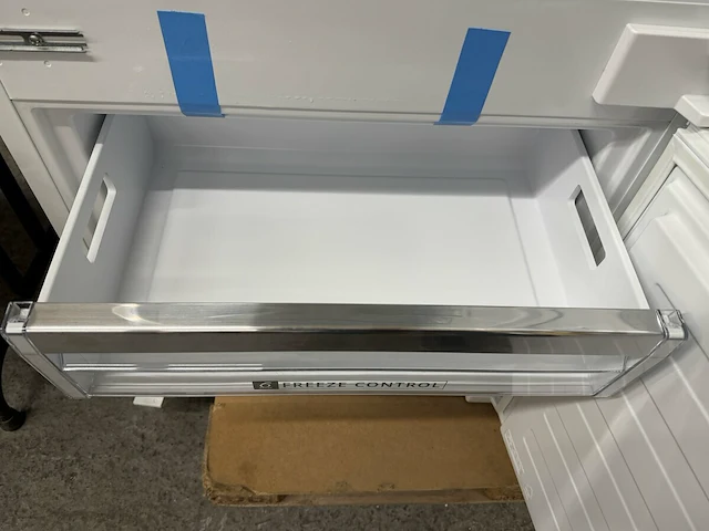 Whirlpool koel/vrieskast, 195 cm hoog - afbeelding 7 van  9