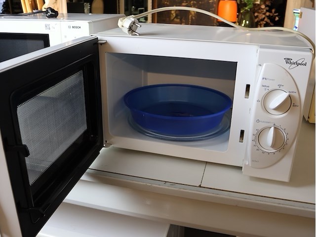 Whirlpool microgolf - afbeelding 3 van  4
