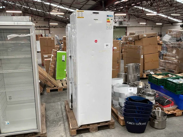 Whirlpool uw8 f2y wbi f vriezer - afbeelding 1 van  8