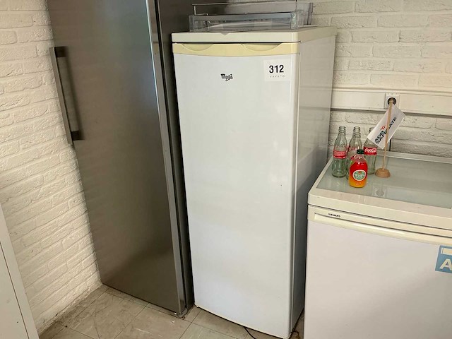Whirlpool wm1510w koelkast - afbeelding 1 van  4