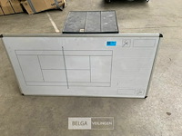 White board + kastje - afbeelding 1 van  2
