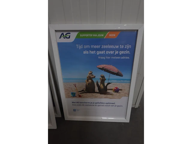 Whiteboard & 4x kader - afbeelding 5 van  6