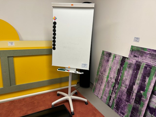 Whiteboard op wielen nobo - afbeelding 1 van  4
