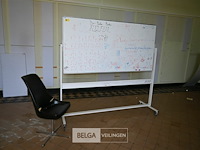 Whiteboard op wielen - afbeelding 1 van  5