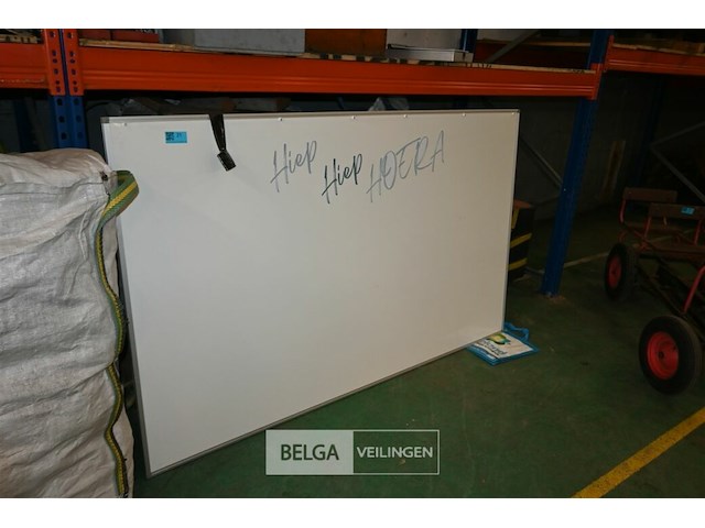 Whiteboard - afbeelding 1 van  3