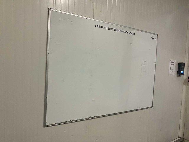 Whiteboard - afbeelding 2 van  3