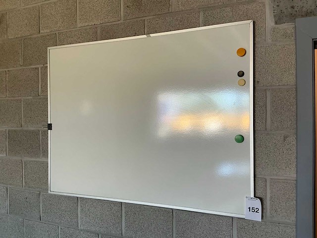 Whiteboard - afbeelding 1 van  1