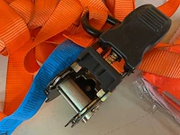 Wiel sleutel en snelspan riem en vestje - afbeelding 3 van  6