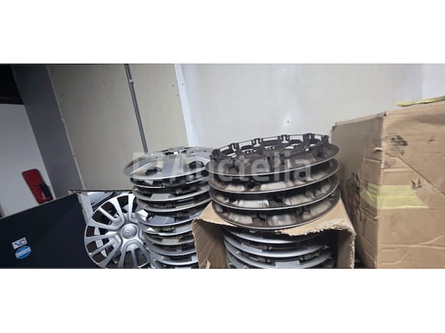 Wieldekken: volkswagen, peugeot, citroën, ford, opel, renault, toyota,... - afbeelding 5 van  12