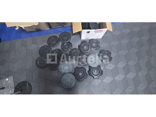 Wieldekken: volkswagen, peugeot, citroën, ford, opel, renault, toyota,... - afbeelding 10 van  12