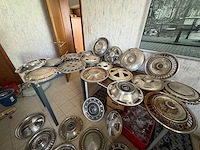 Wieldeksels oldtimers partij - parts (32x) - afbeelding 7 van  9