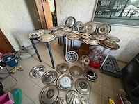 Wieldeksels oldtimers partij - parts (32x) - afbeelding 1 van  9