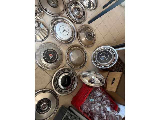 Wieldeksels oldtimers partij - parts (32x) - afbeelding 5 van  9