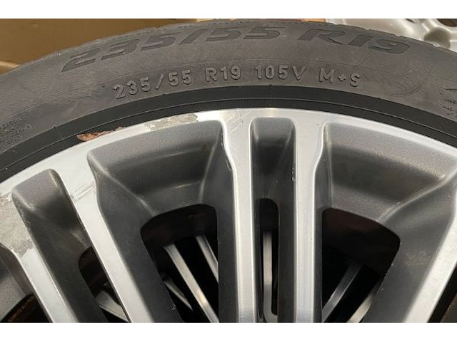 Wielen 4 stuks pirelli - afbeelding 2 van  4