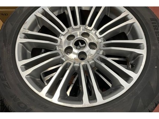 Wielen 4 stuks pirelli - afbeelding 3 van  4