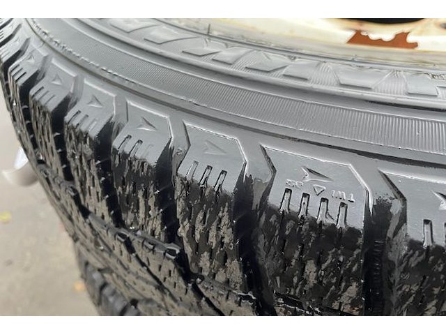 Wielen 5 stuks nokian - afbeelding 3 van  4