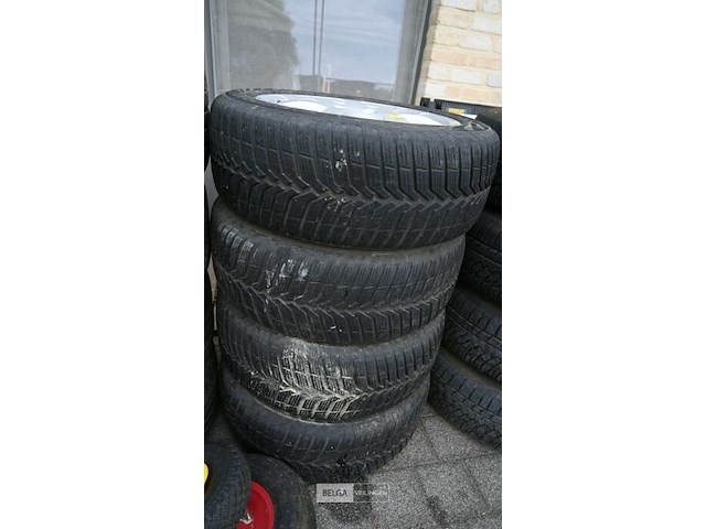 Wielen snowtrac3 vredestijn 205/55/r16 (4x) - afbeelding 1 van  3