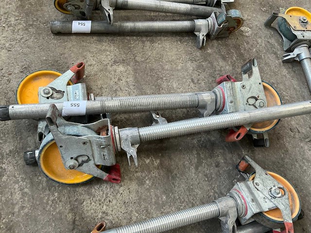 Wielen voor rolsteiger (4x) - afbeelding 1 van  4