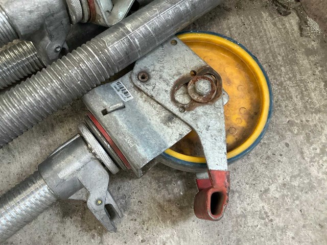 Wielen voor rolsteiger (4x) - afbeelding 2 van  4