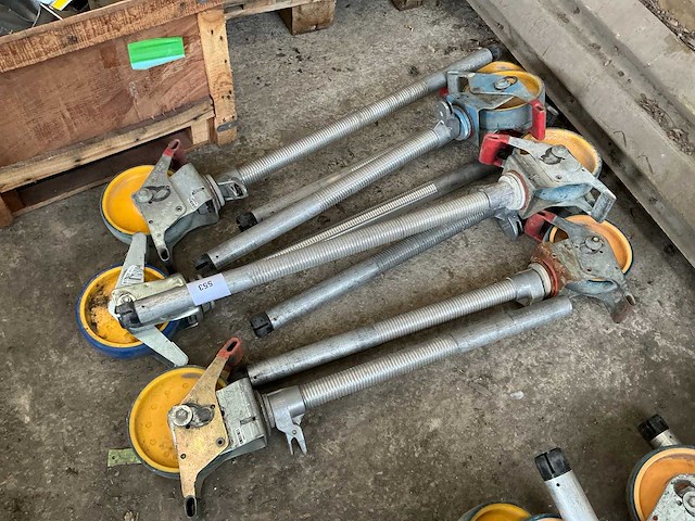 Wielen voor rolsteiger (8x) - afbeelding 1 van  5