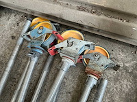 Wielen voor rolsteiger (8x) - afbeelding 5 van  5