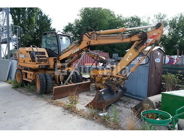 Wielgraafmachine, compactor, garagedekken