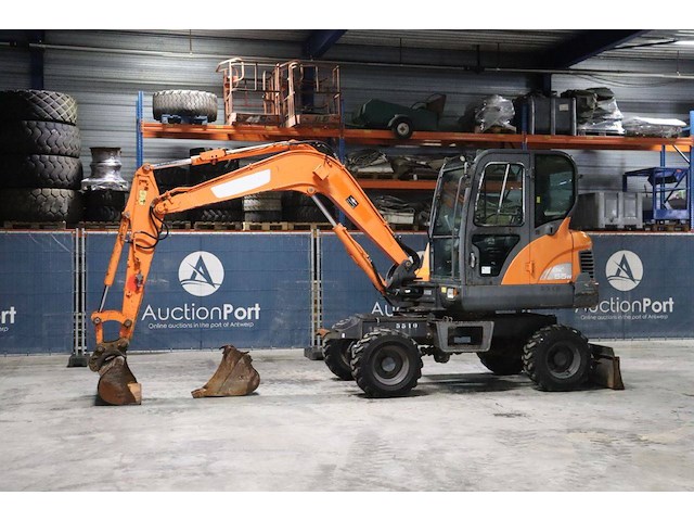 Wielgraafmachine doosan dx55wk diesel 42.4kw 2015 - afbeelding 1 van  1