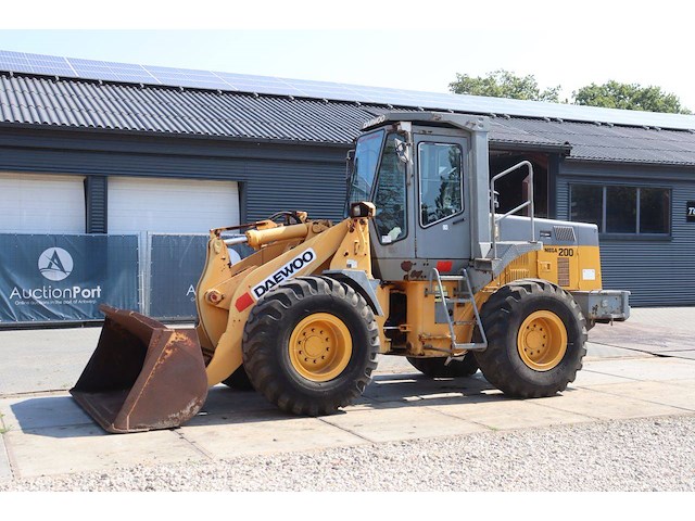 Wiellader daewoo mega 200 diesel 101kw 1996 - afbeelding 1 van  1