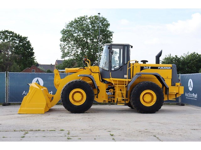 Wiellader furukawa 34 diesel 150kw 2001 - afbeelding 1 van  1